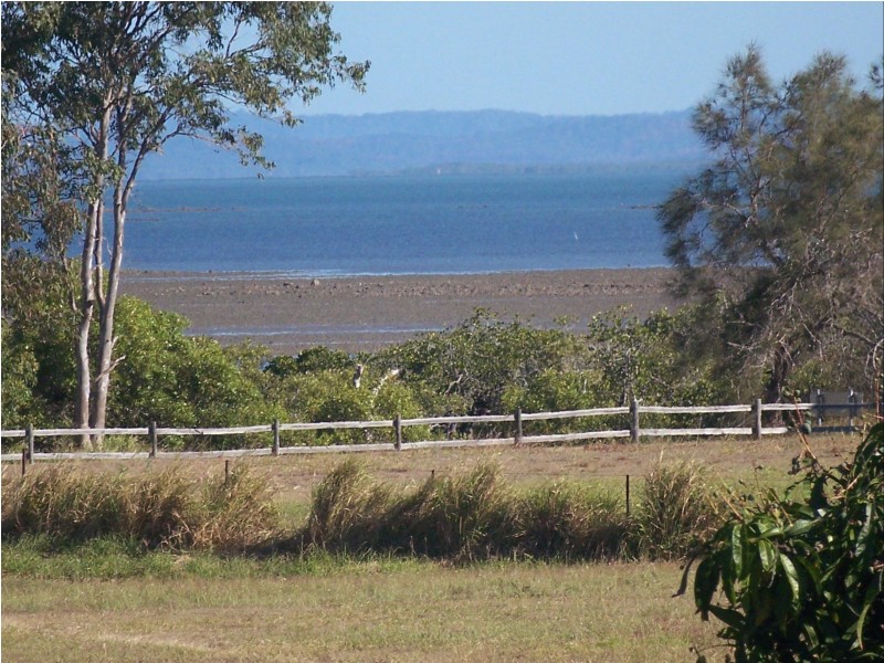 150 Pulgul Street, Urangan QLD 4655