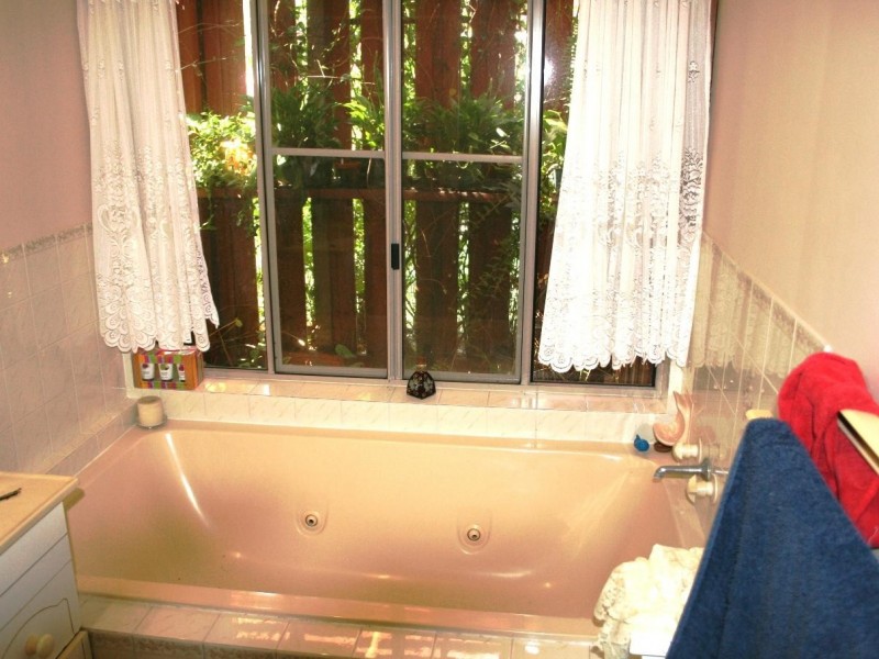 36 Wellington Crescent, Wondunna QLD 4655