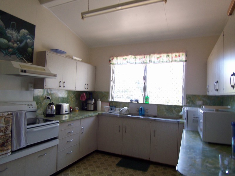 38 Ocean Street, Torquay QLD 4655
