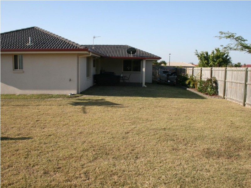 18 Endeavour Way, Eli Waters QLD 4655