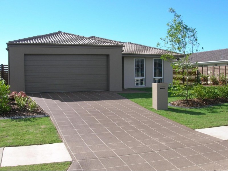 53 Lady Penrhyn Drive, Eli Waters QLD 4655