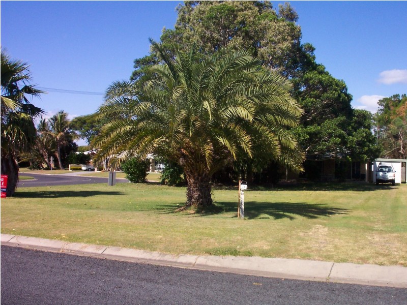 49 Hibiscus Street, Urangan QLD 4655