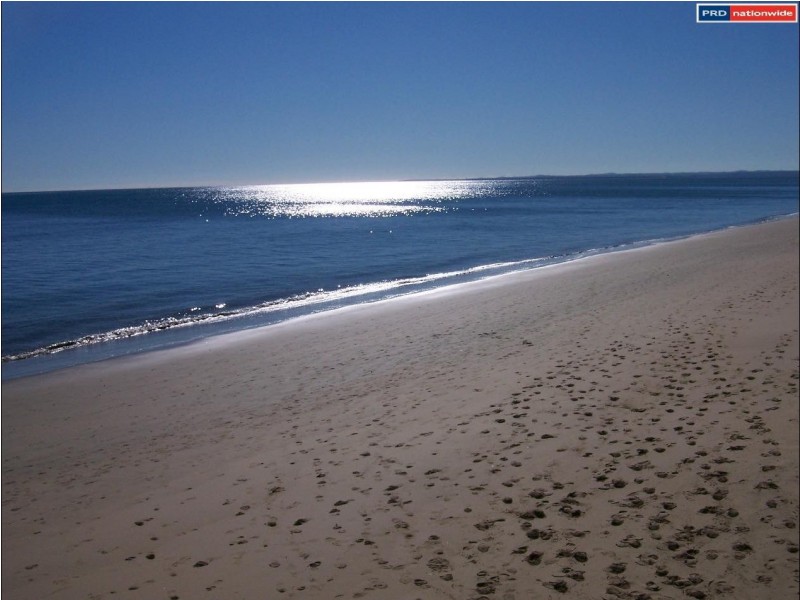 49 Hibiscus Street, Urangan QLD 4655