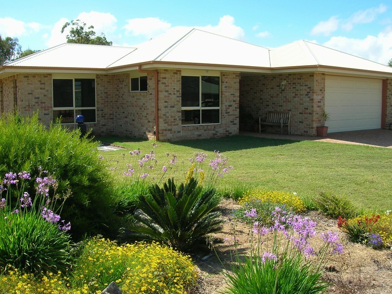 3 Lucyanne Court, Urangan QLD 4655