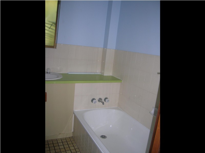 8/10 McKean Road, Scarness QLD 4655