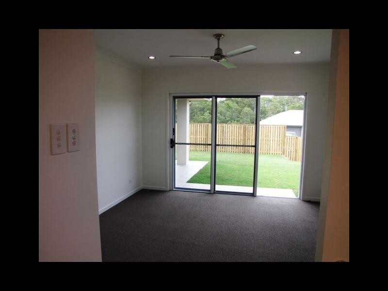 65 Parklands Blvd, Wondunna QLD 4655