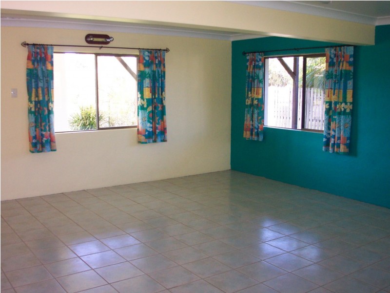 6 Brighton Street, Point Vernon QLD 4655