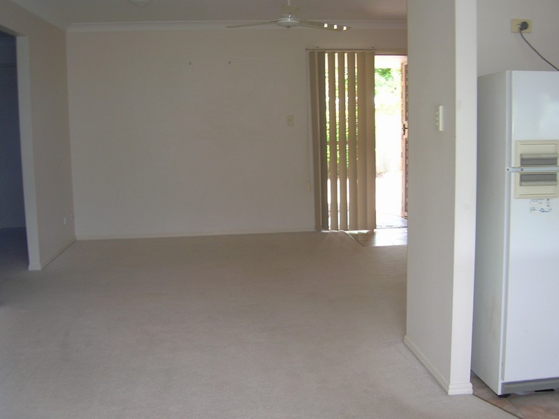 4/13 George Street, Pialba QLD 4655