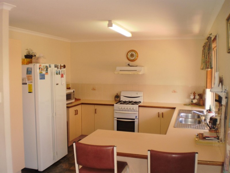 75 Alexander Street, Torquay QLD 4655