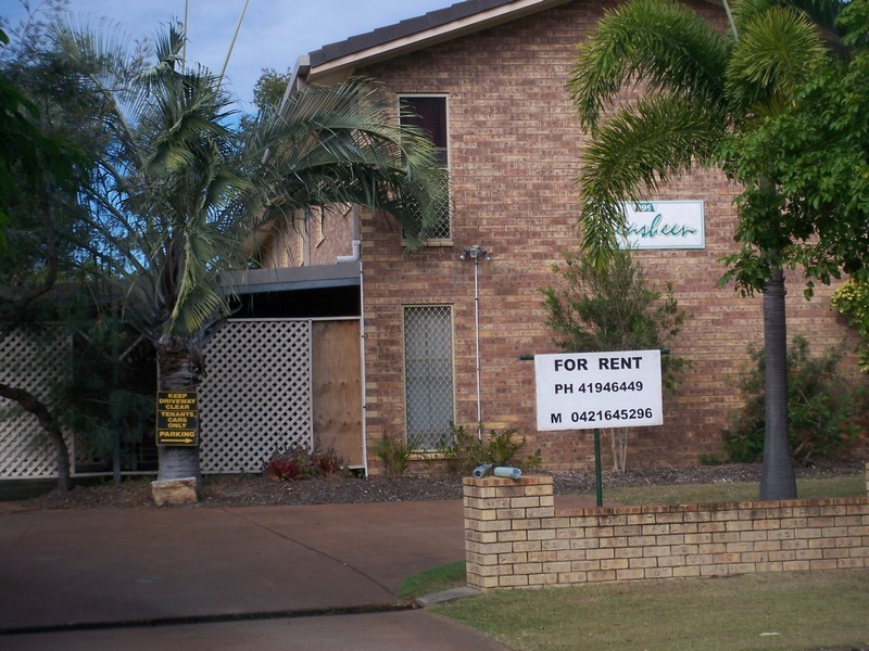 4 199 Cypress Street, Urangan QLD 4655