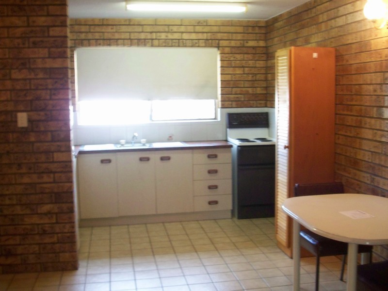 4 199 Cypress Street, Urangan QLD 4655