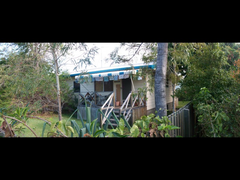 33 Totness Street, Torquay QLD 4655