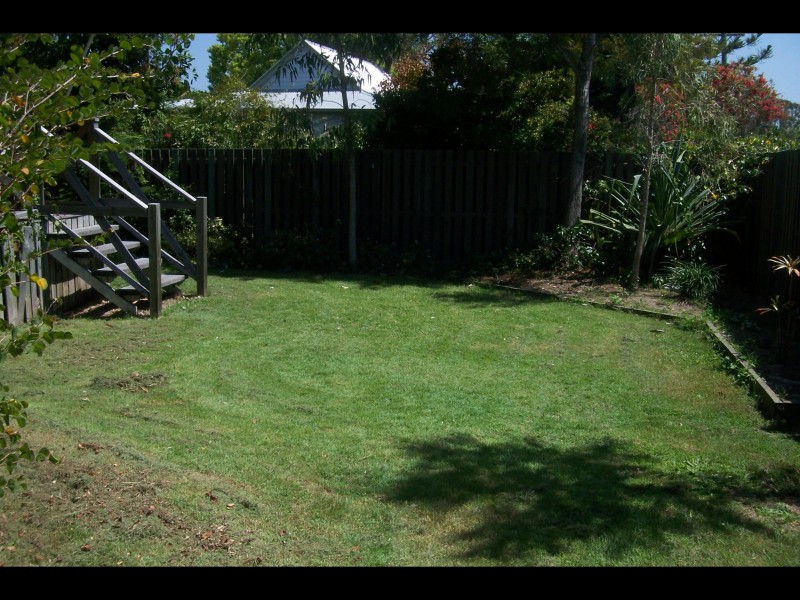 33 Totness Street, Torquay QLD 4655