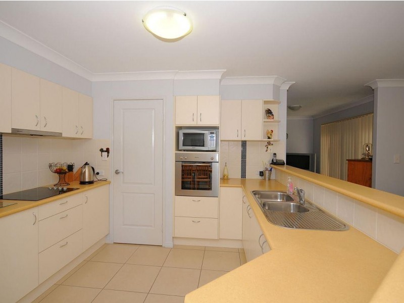 9 Trill Court, Urangan QLD 4655