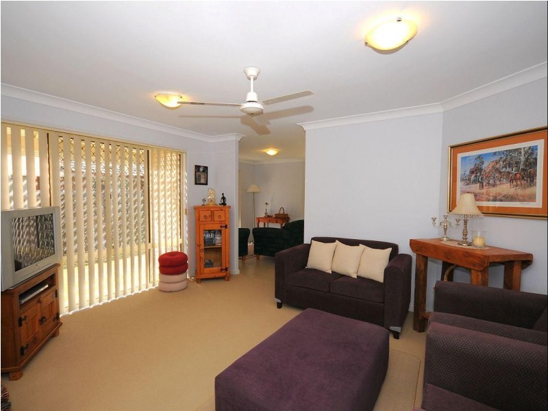 9 Trill Court, Urangan QLD 4655