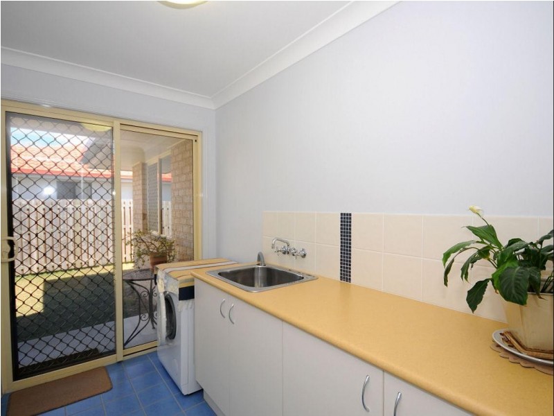 9 Trill Court, Urangan QLD 4655
