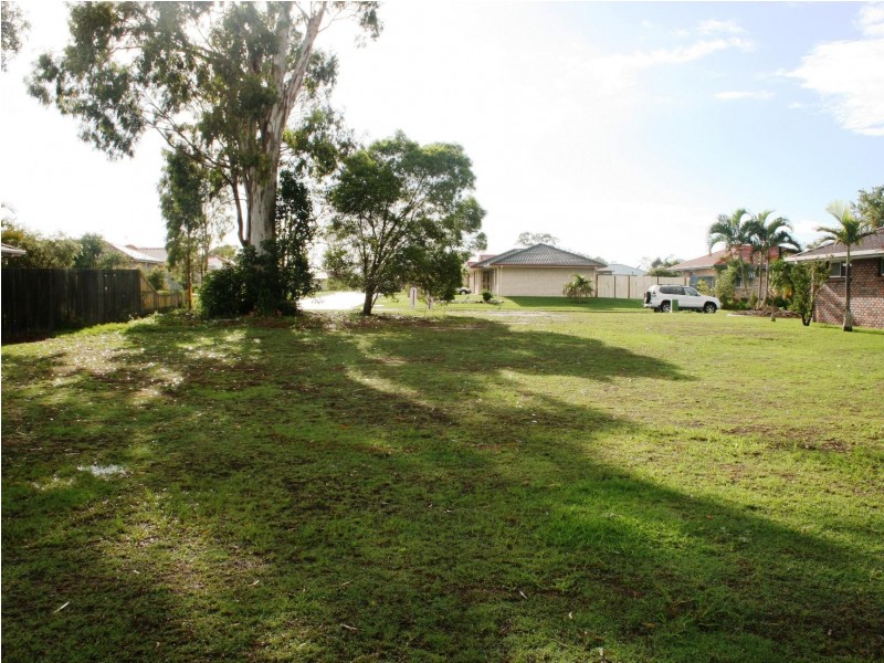 199 Pulgul Street, Urangan QLD 4655