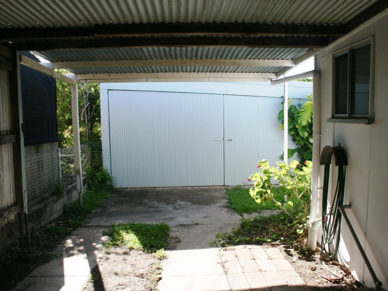 33 Bideford Street, Torquay QLD 4655