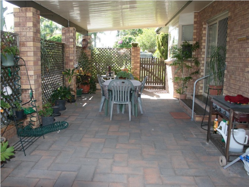 141 Elizabeth Street, Urangan QLD 4655