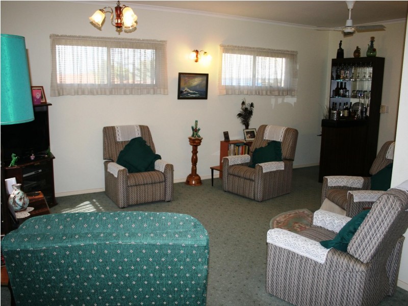 141 Elizabeth Street, Urangan QLD 4655