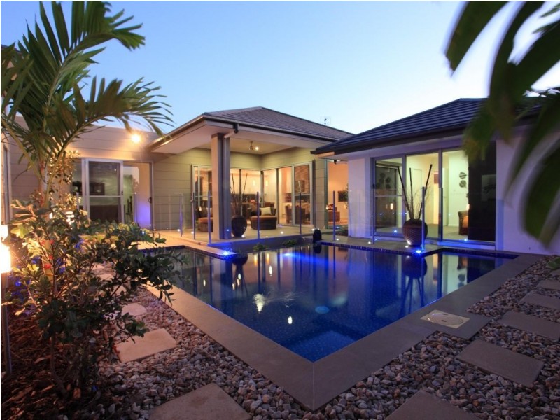 199 Long Street, Point Vernon QLD 4655