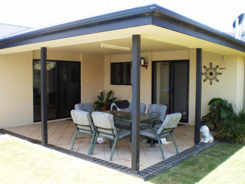 3 Earl St Vincent Cct, Eli Waters QLD 4655