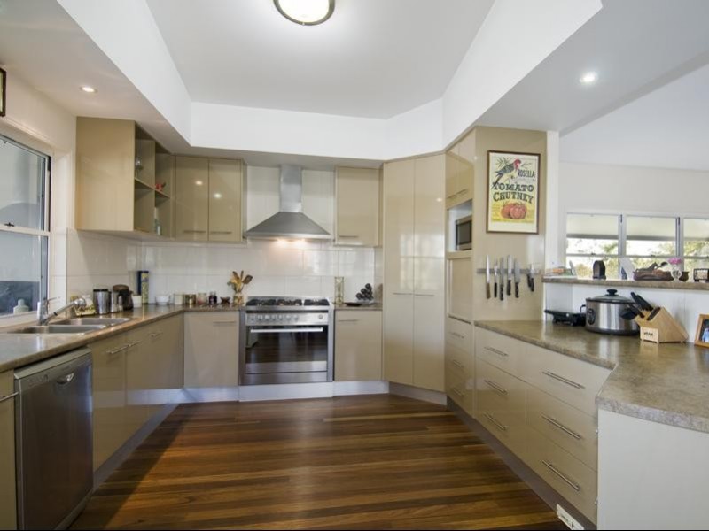 333 Condor Drive, Sunshine Acres QLD 4655