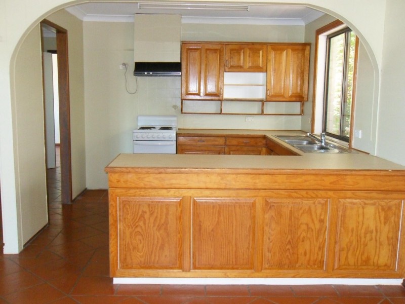 16 Ocean Street, Torquay QLD 4655