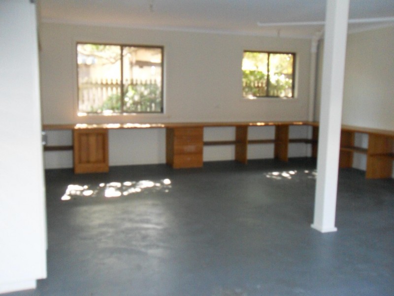 16 Ocean Street, Torquay QLD 4655