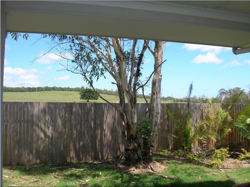 2/25 Bay Park Road, Wondunna QLD 4655