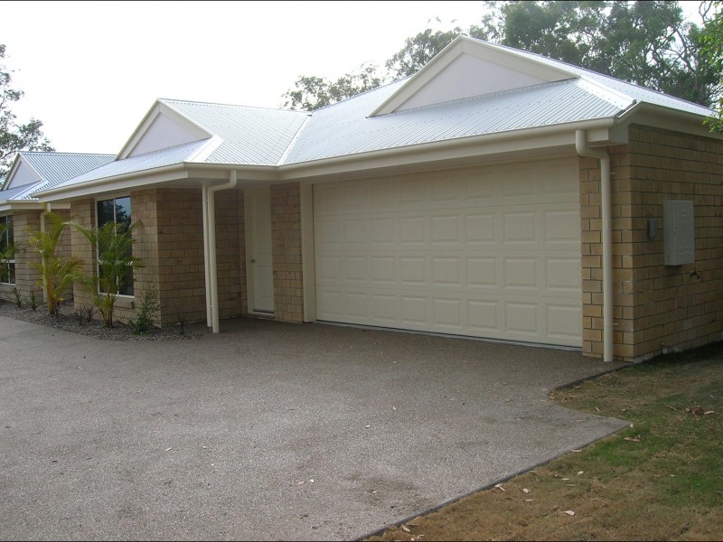 2/11 Daintree Drive, Urangan QLD 4655