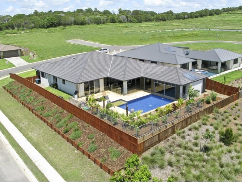 36 Parklands Bvd, Wondunna QLD 4655