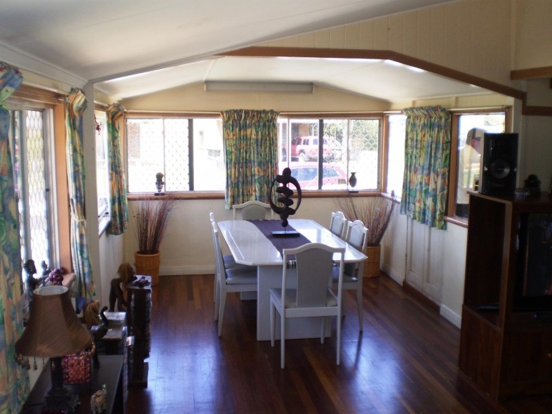 22 Cypress St, Torquay QLD 4655
