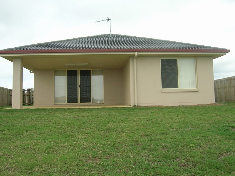 49 Endeavour Way, Eli Waters QLD 4655