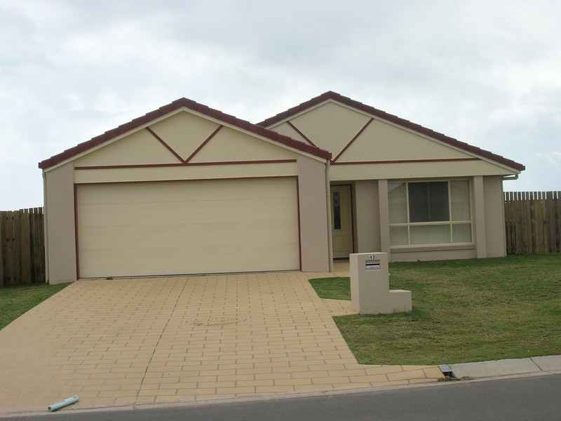 49 Endeavour Way, Eli Waters QLD 4655