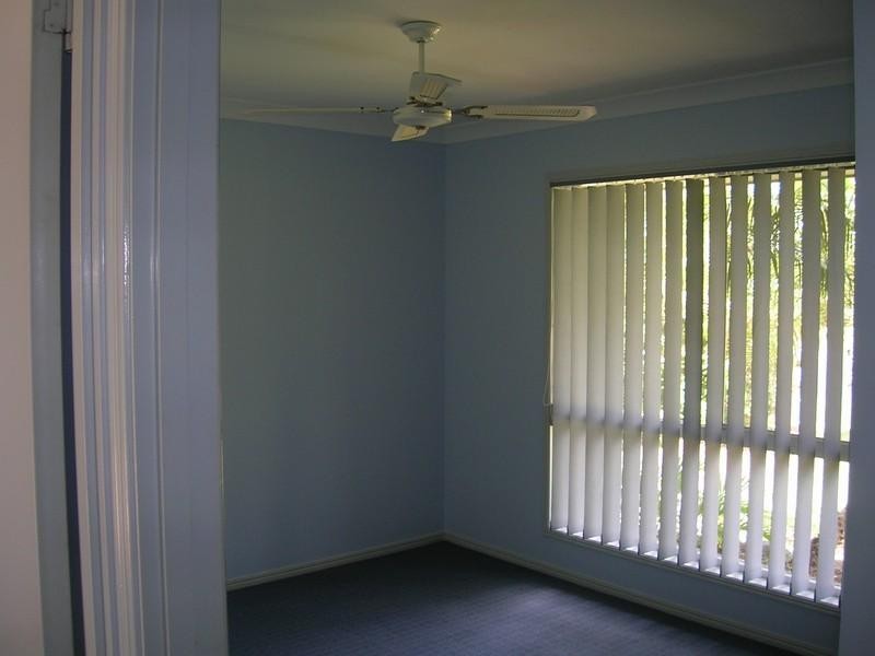 4 Glen Court, Point Vernon QLD 4655