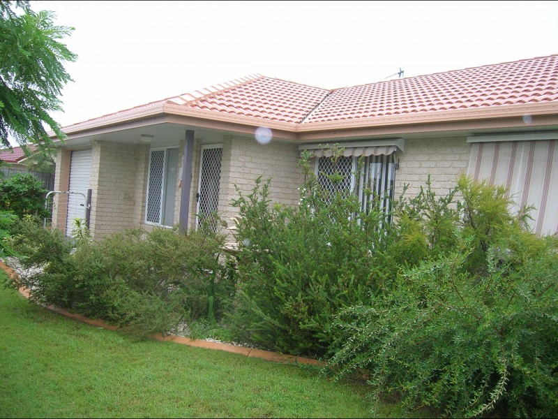 33 Foreshore Drive, Urangan QLD 4655
