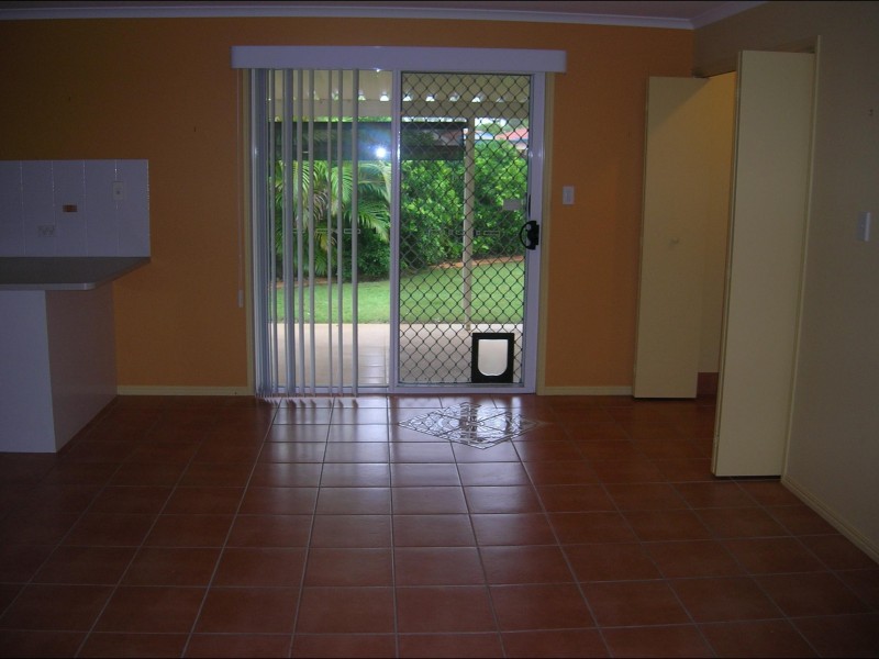 33 Foreshore Drive, Urangan QLD 4655