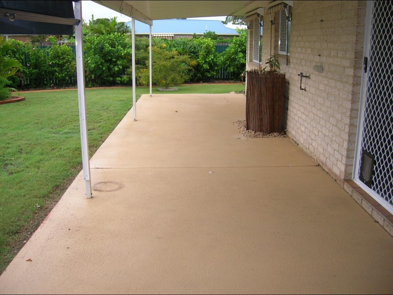 33 Foreshore Drive, Urangan QLD 4655