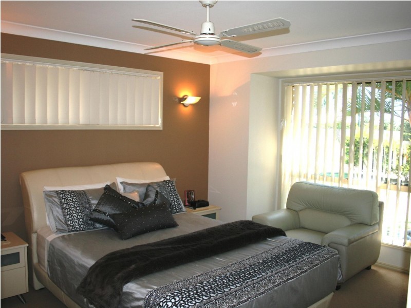 10 Koloi Street, Scarness QLD 4655