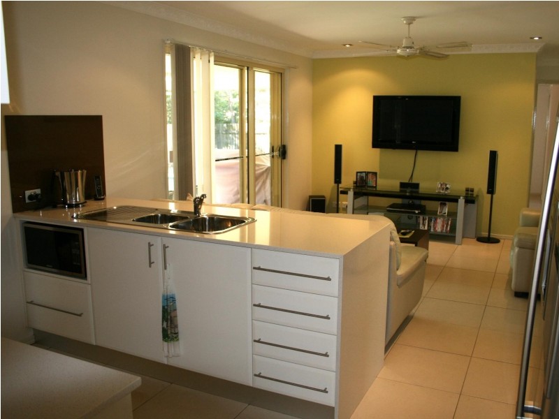 10 Koloi Street, Scarness QLD 4655