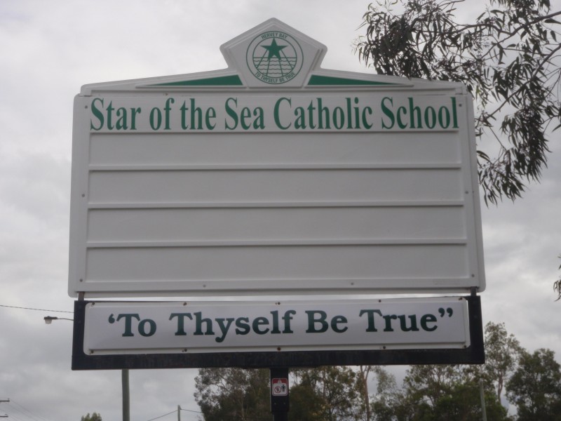 5 Carrie Court, Torquay QLD 4655