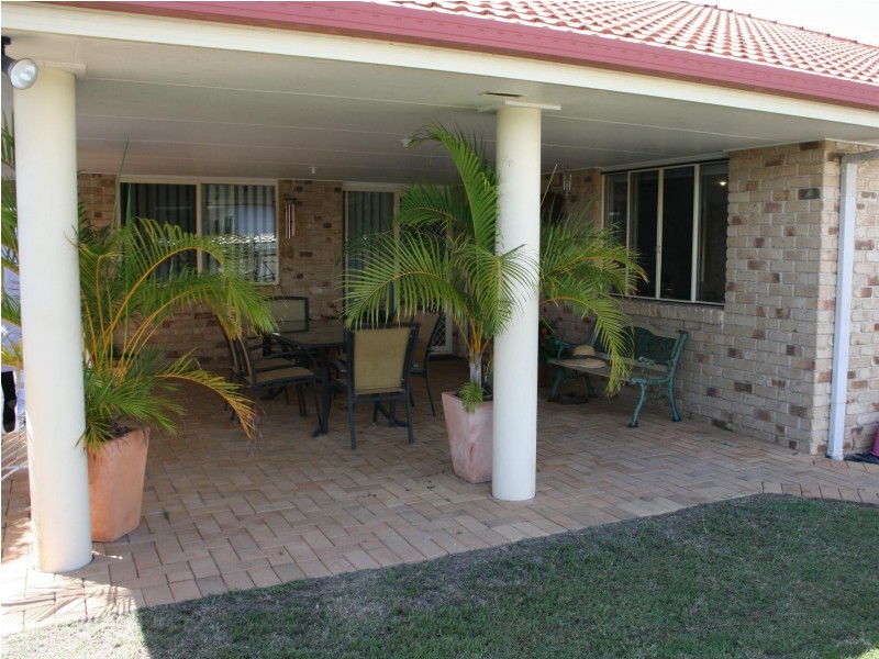 32 Oleander Ave, Scarness QLD 4655