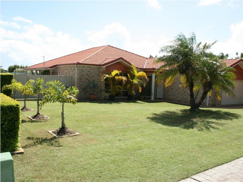 32 Oleander Ave, Scarness QLD 4655