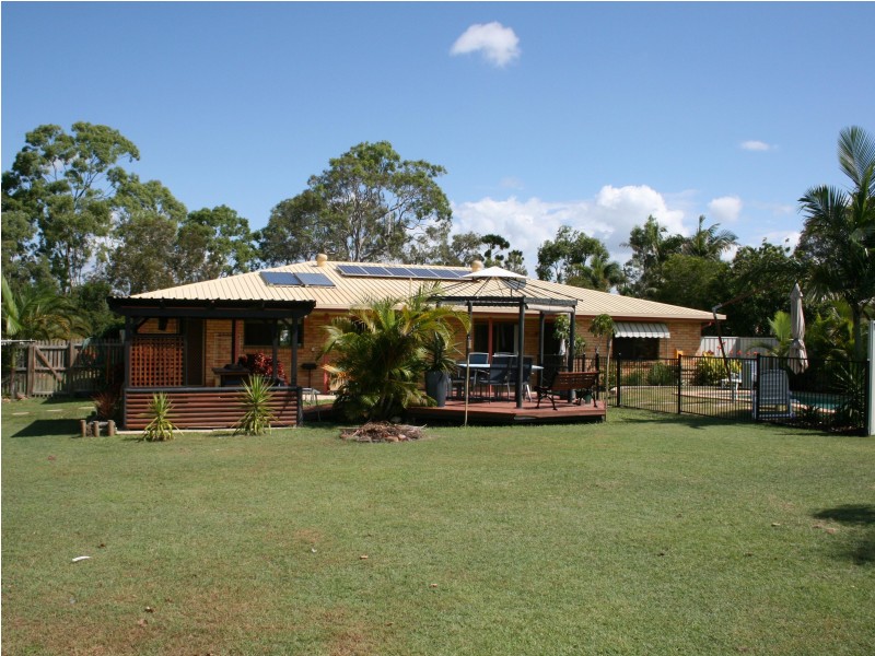 92 Exeter St, Torquay QLD 4655
