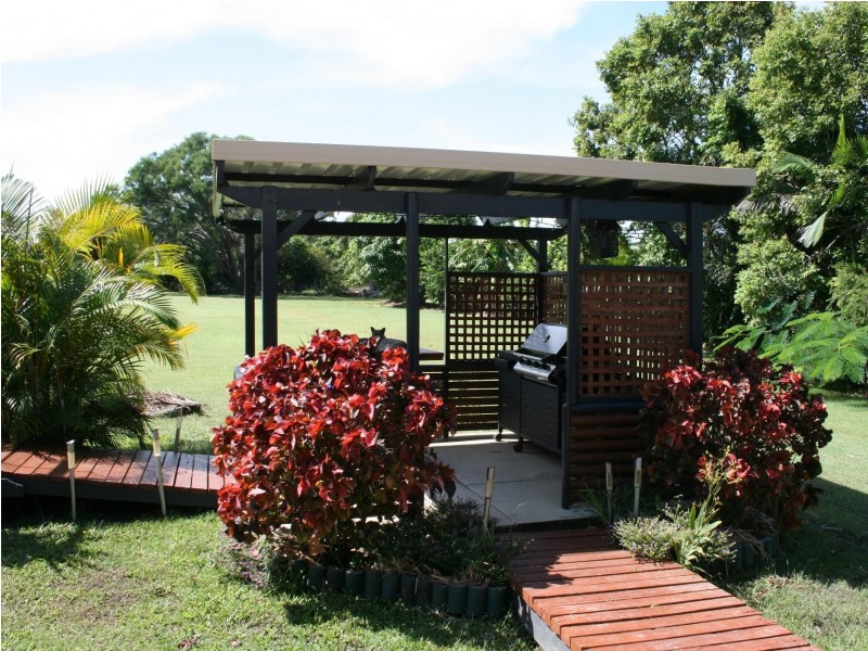 92 Exeter St, Torquay QLD 4655