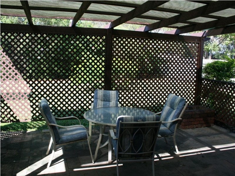 78 Hammond Street, Urangan QLD 4655