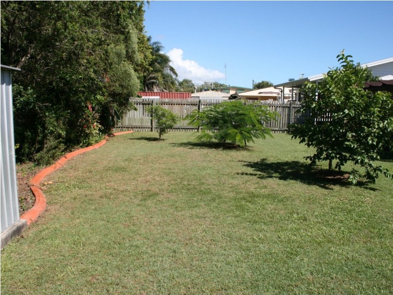 78 Hammond Street, Urangan QLD 4655