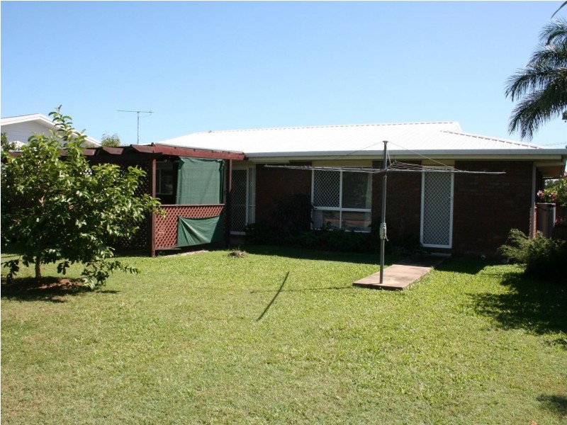 78 Hammond Street, Urangan QLD 4655