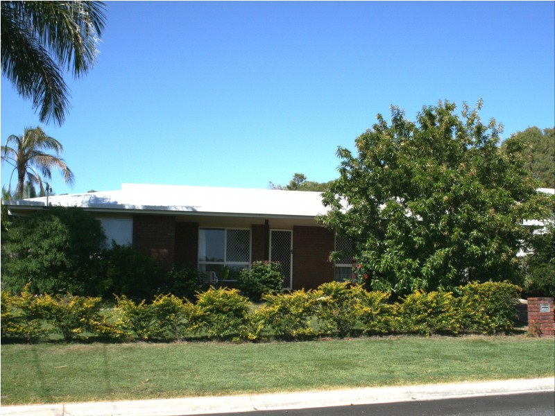 78 Hammond Street, Urangan QLD 4655